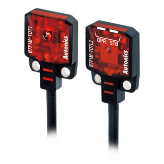   BTF1M-TDTL Fotoelektromos-optikai érzékelő lapos 12-24VDC 1m/NPN átm.ny. L.ON IP67